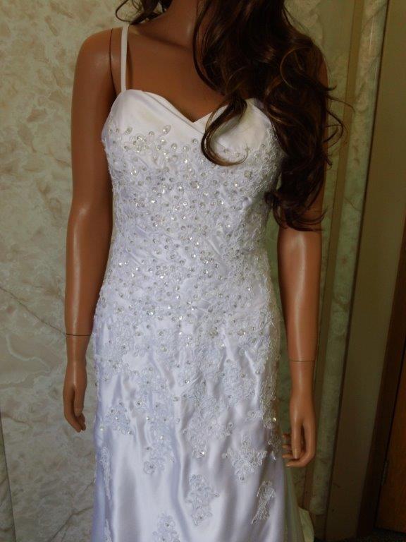 sweetheart beaded applique wedding gown