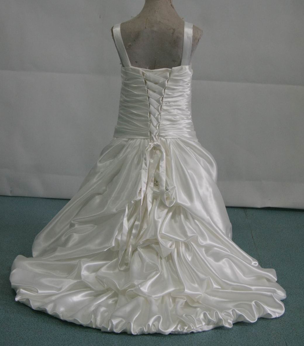 Miniature wedding ball gown with balloon skirt