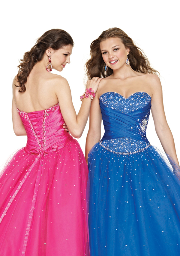 Sweetheart junior prom gown