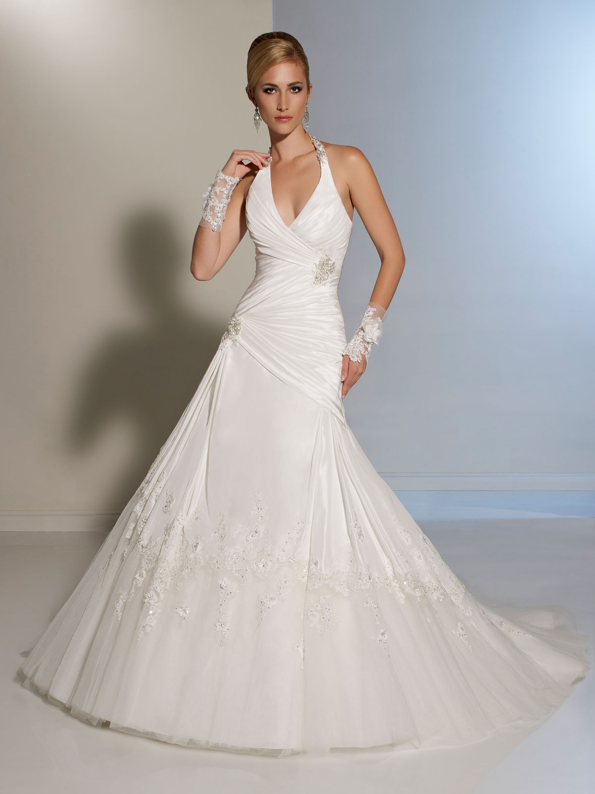 Halter Wedding Dresses 