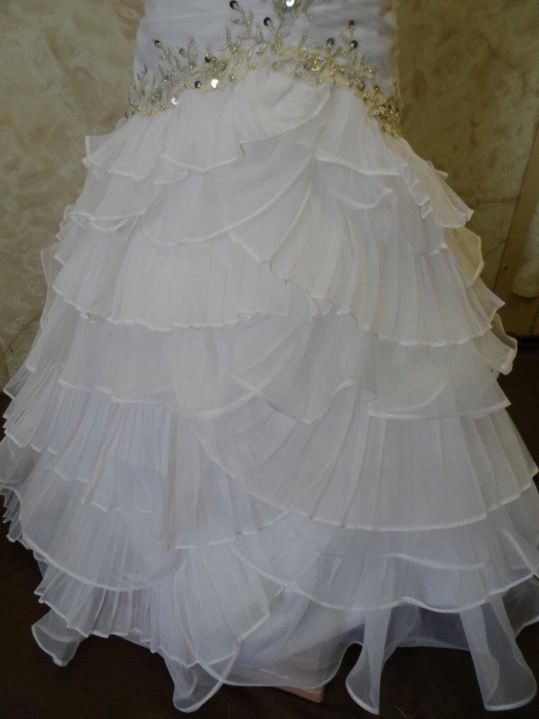 plain and pleated tiers wedding gown skirt 