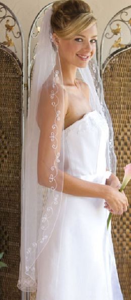 bridal gown veil