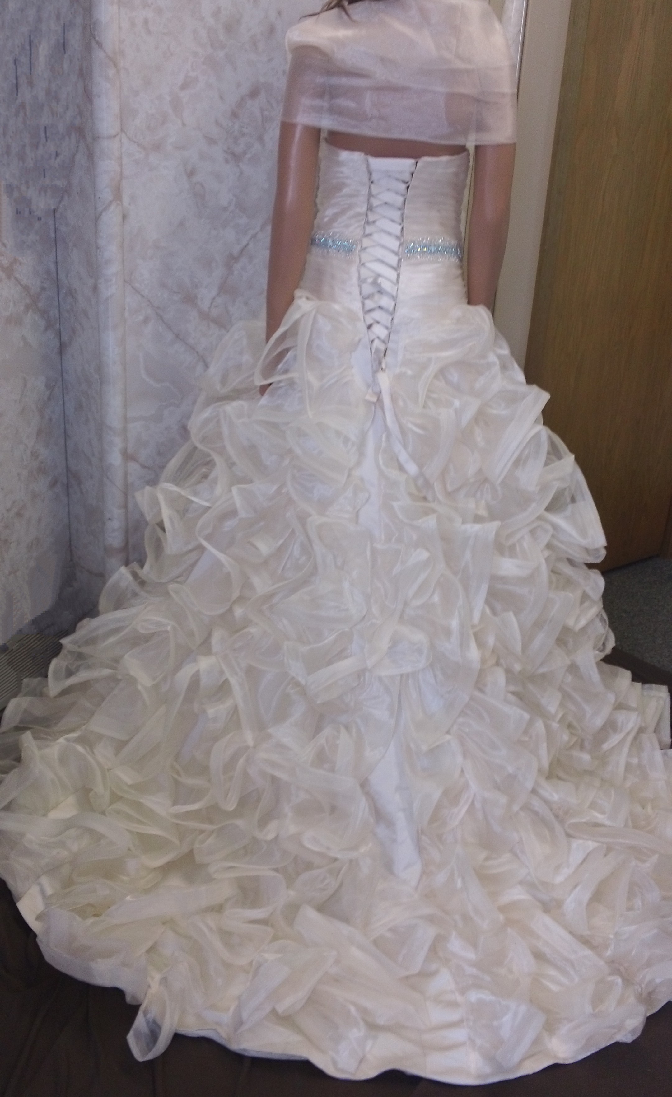horsehair trim wedding dress