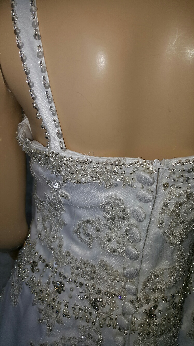 matching bride and mini bride dresses