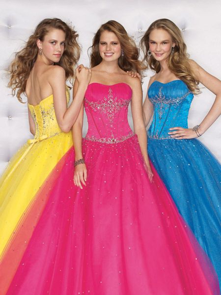 Best priced 2010 prom dresses