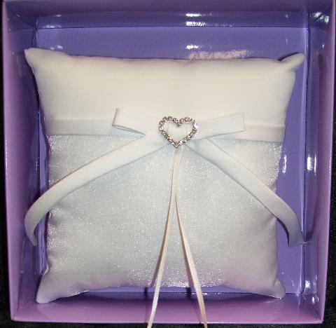 Heart and bow, ring pillow