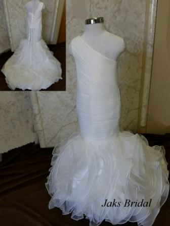 One shoulder mermaid ball gown