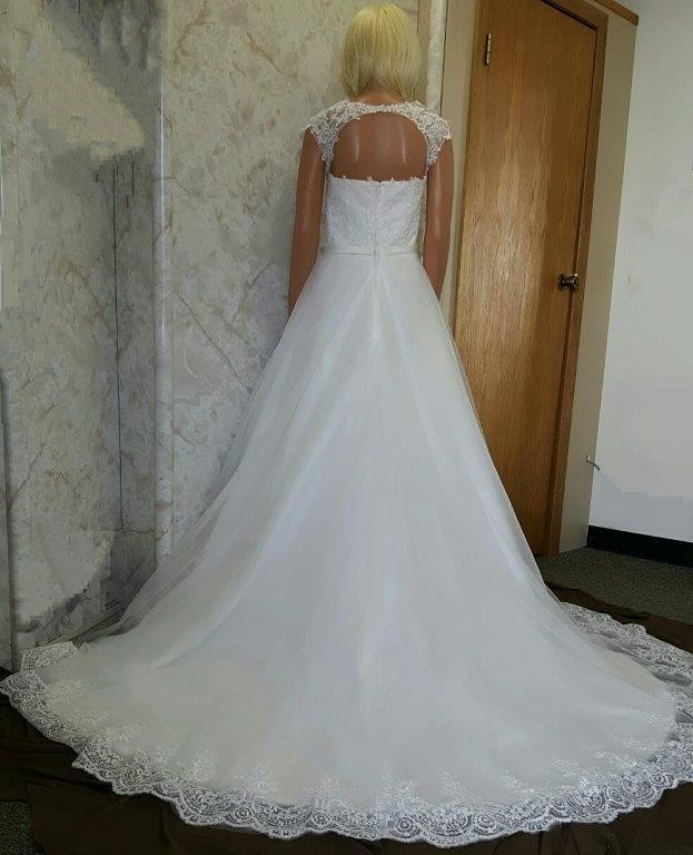 romantic lace wedding dresses