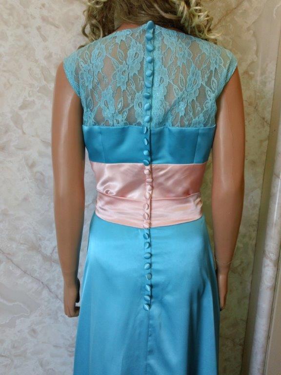 turquoise and light pink bridesmaid dresses