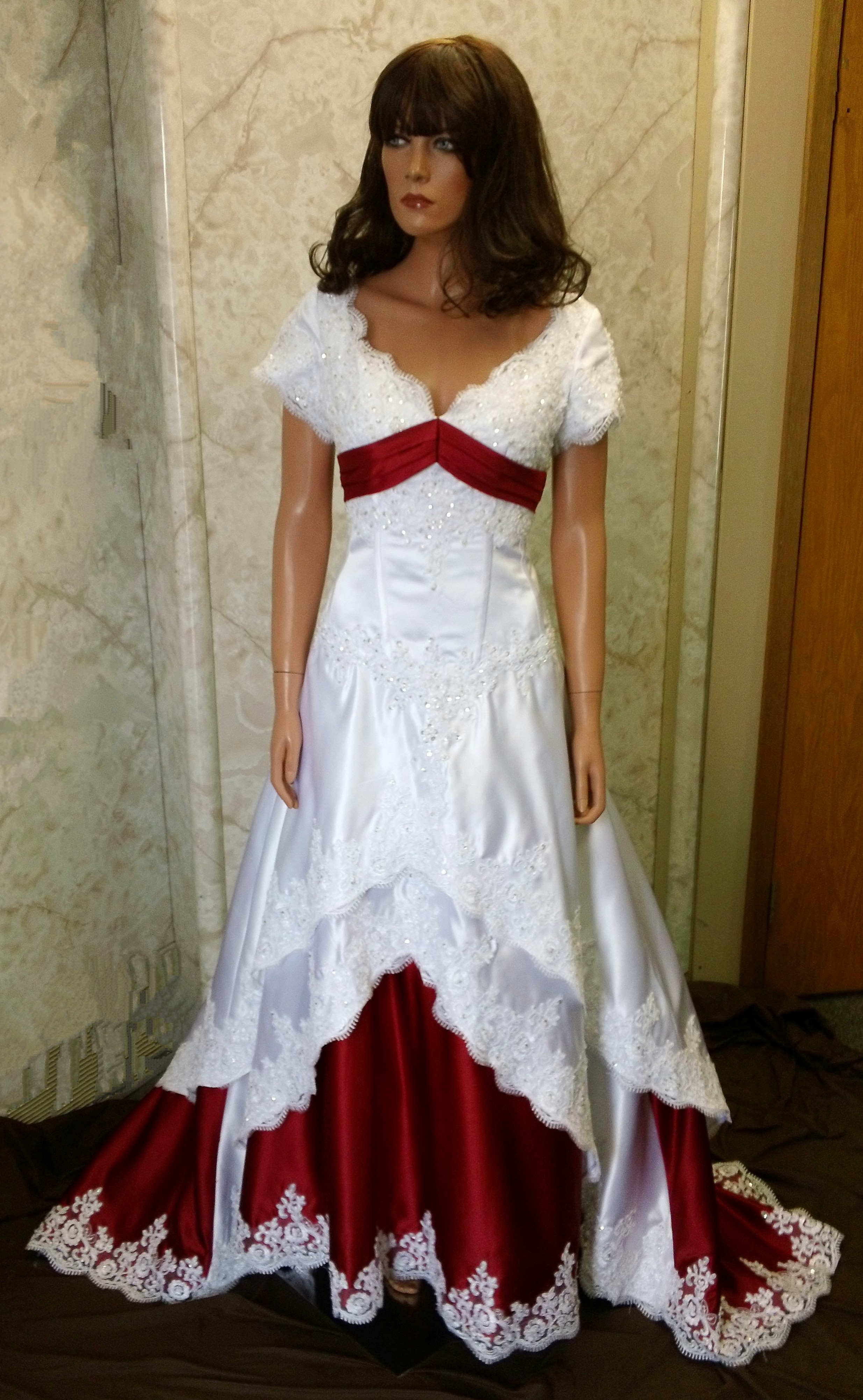 White and apple red Wedding dress