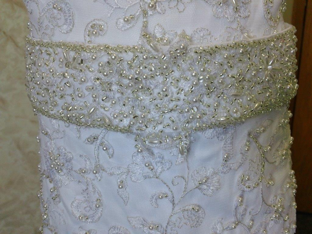 Silver and pearl beaded removable sash