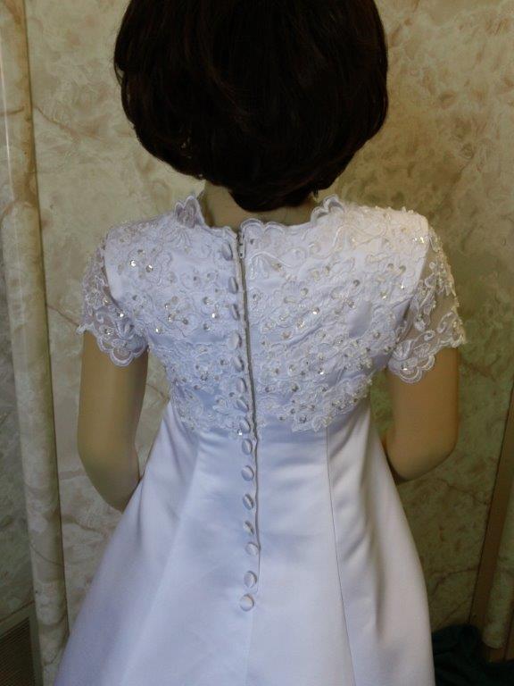 white miniature bride dress with short lace sleeves