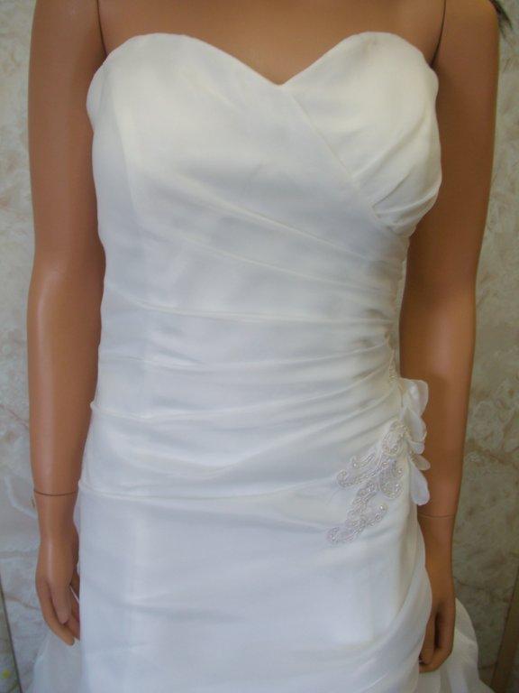 Strapless  A-line wedding dress with angled draped pick-ups