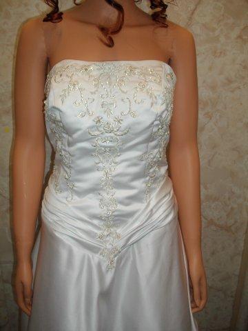 bridal wedding gowns with embroidery