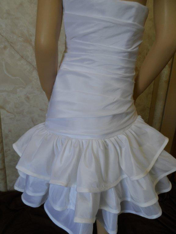 tiered ruffle skirt