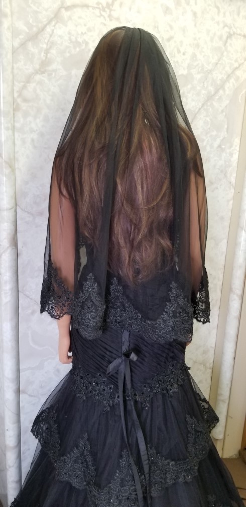 black wedding veil