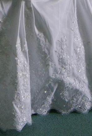 scalloped lace wedding skirt