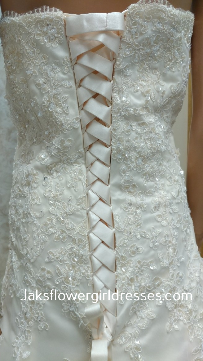 lace halter wedding dress