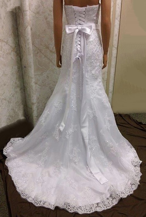 corset wedding dress with bow