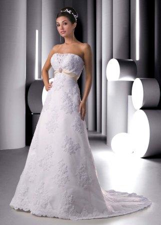 Wedding Gown in tulle and lace