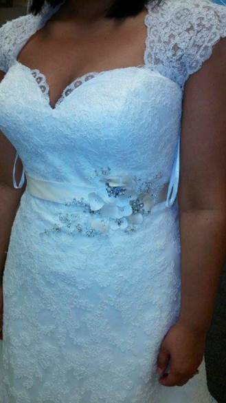 brides dress to match