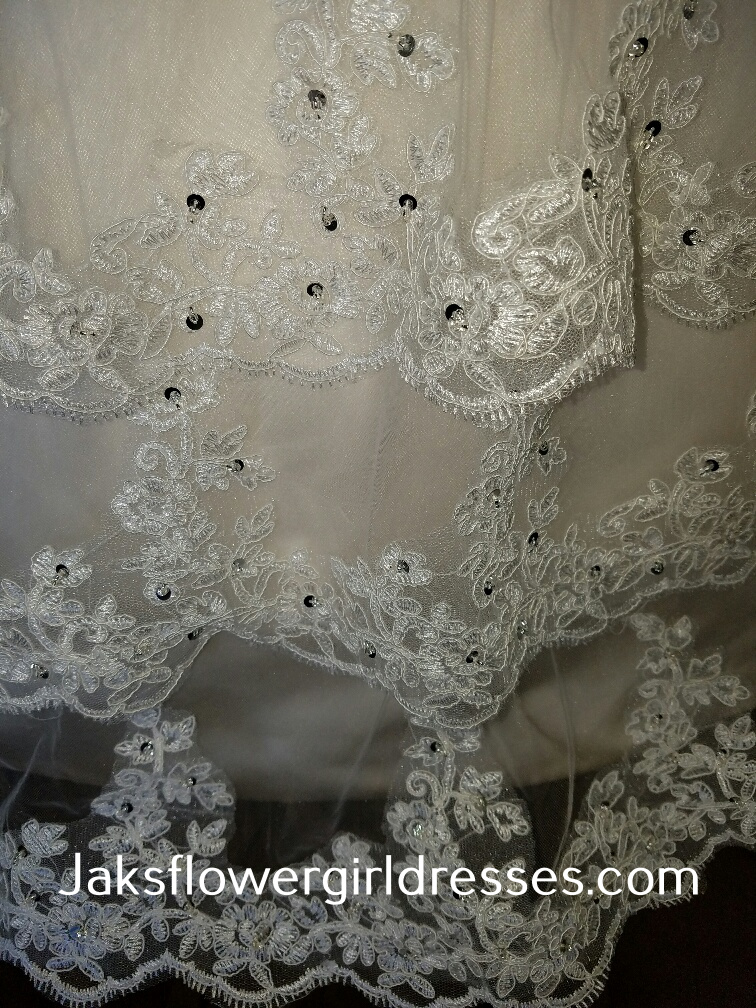 lace tiers