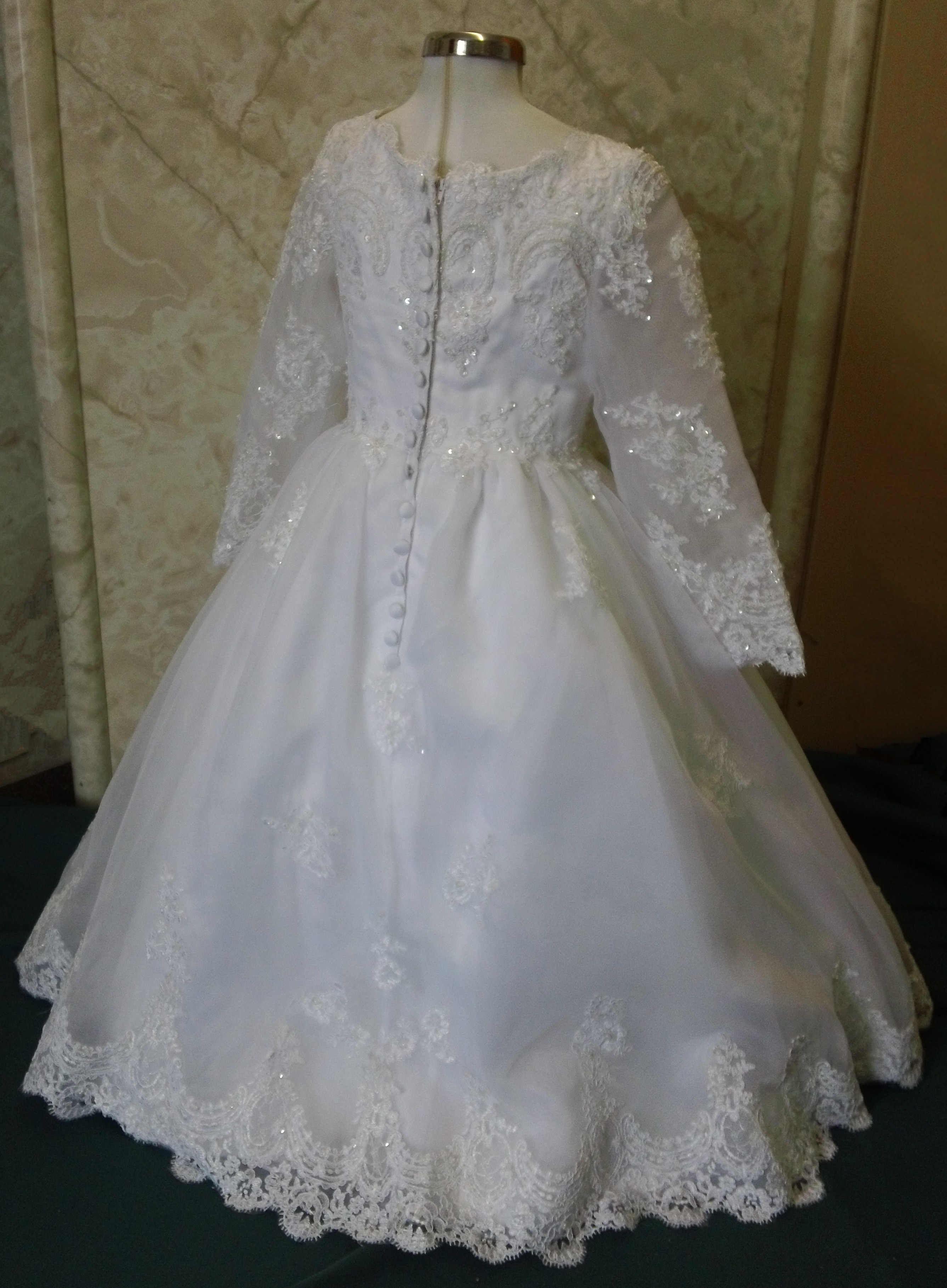 white long sleeve scalloped Mini wedding dress