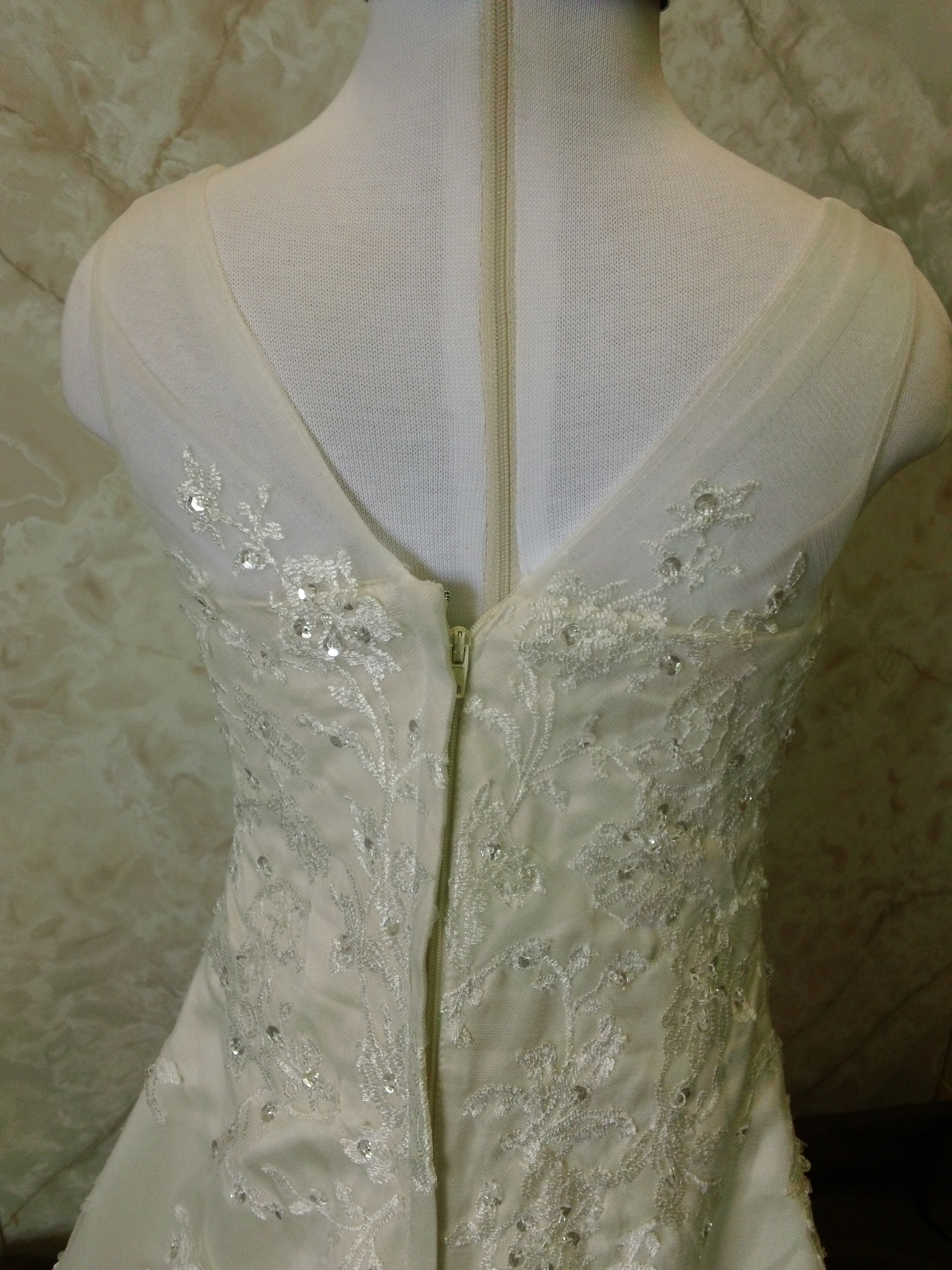 mini bride dresses with lace applique