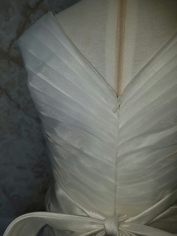 pleated back with bow sash