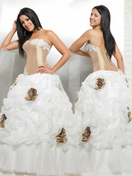 Gold dama dresses for Quinceanera with roses