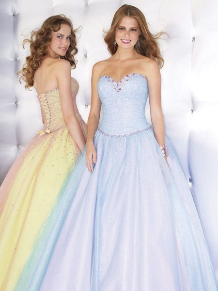 Sweetheart strapless formal ball gown