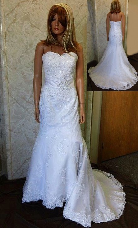 Sweetheart Fit and Flare Lace Wedding Gown