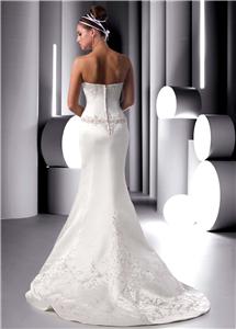 Mermaid wedding gown with sweep train