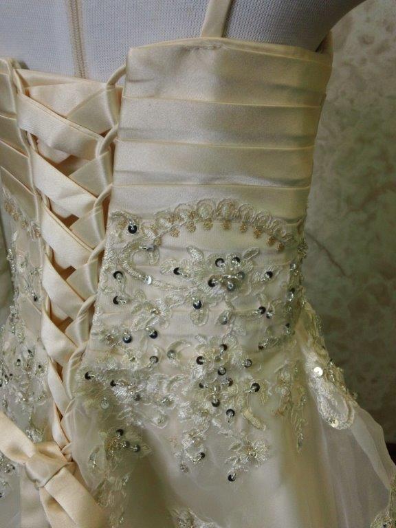scalloped lace and corset tie back