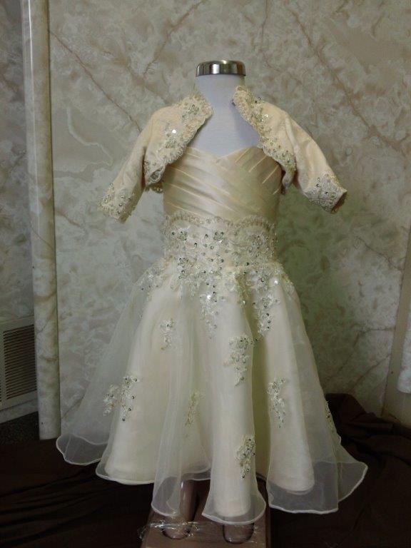 lace sweetheart wedding dress with matching jacket