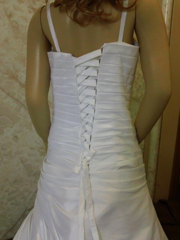 pleated back with corset tie 