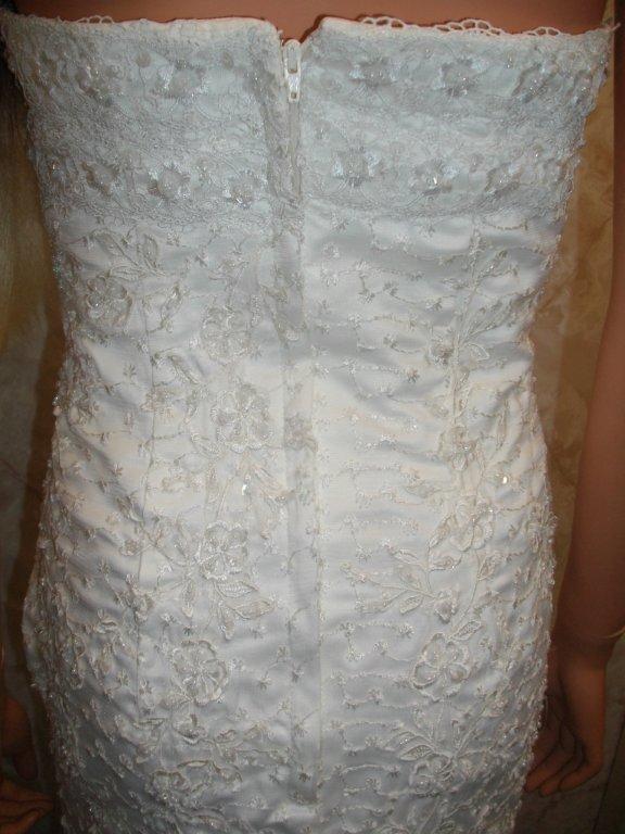 fitted lace wedding gown