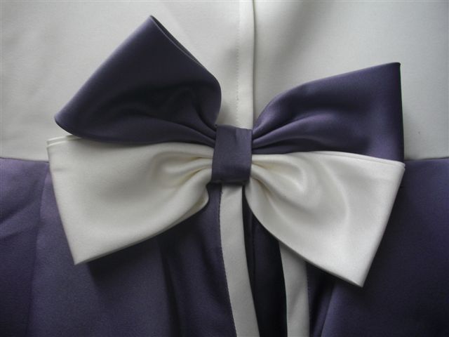 Victorian lilac and white back bow