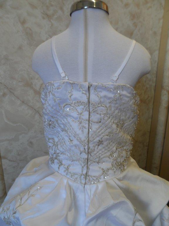 Embroidered pickup miniature bridal gown