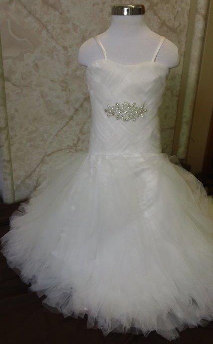 Toddler wedding dresses with ruffle train