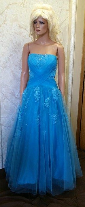 Turquoise strapless dress