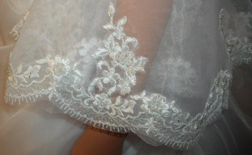 renaissance style wedding dress sleeve
