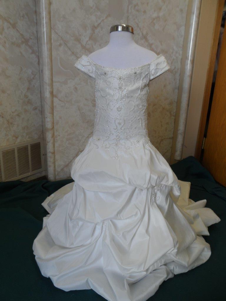 miniature Victoriana bridal gown