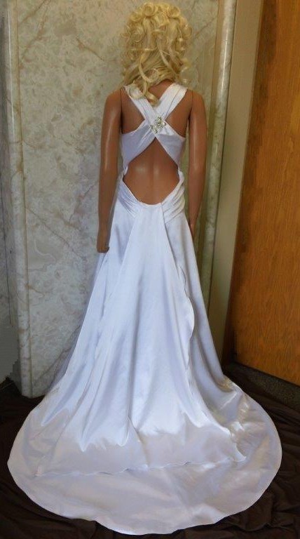 Criss Cross Straps on this low back wedding dress
